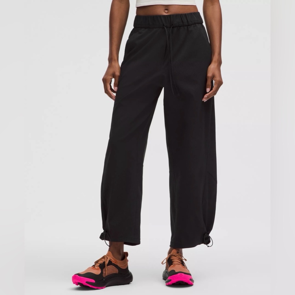 lululemon WovenAir cinchable cuff high rise jogger